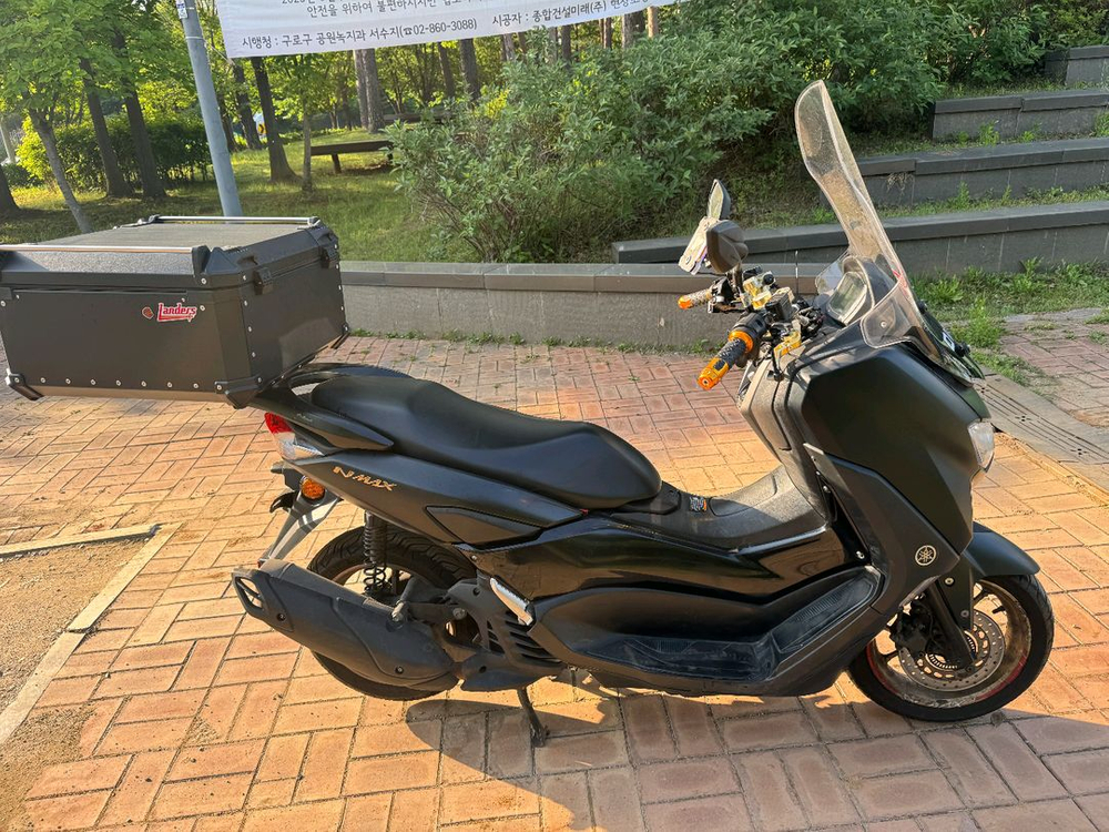 야마하 nmax125 23년 abs 짧은키로수 판매합니다 이미지