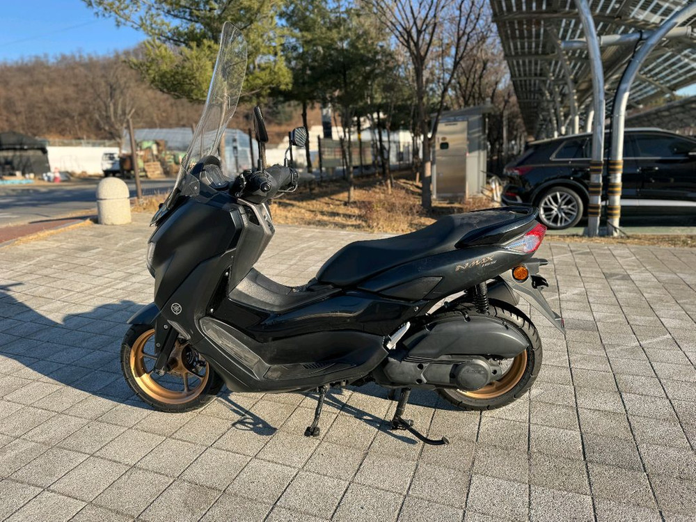 야마하 nmax155 23년형 최상급 팝니다 이미지