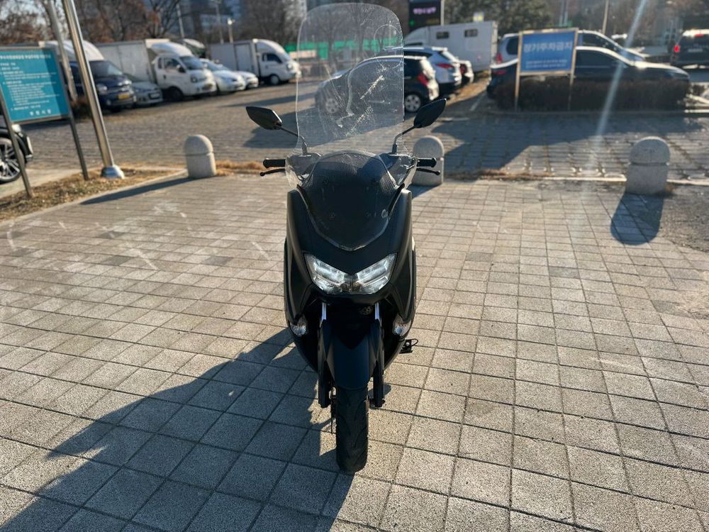 야마하 nmax155 23년형 최상급 팝니다 이미지