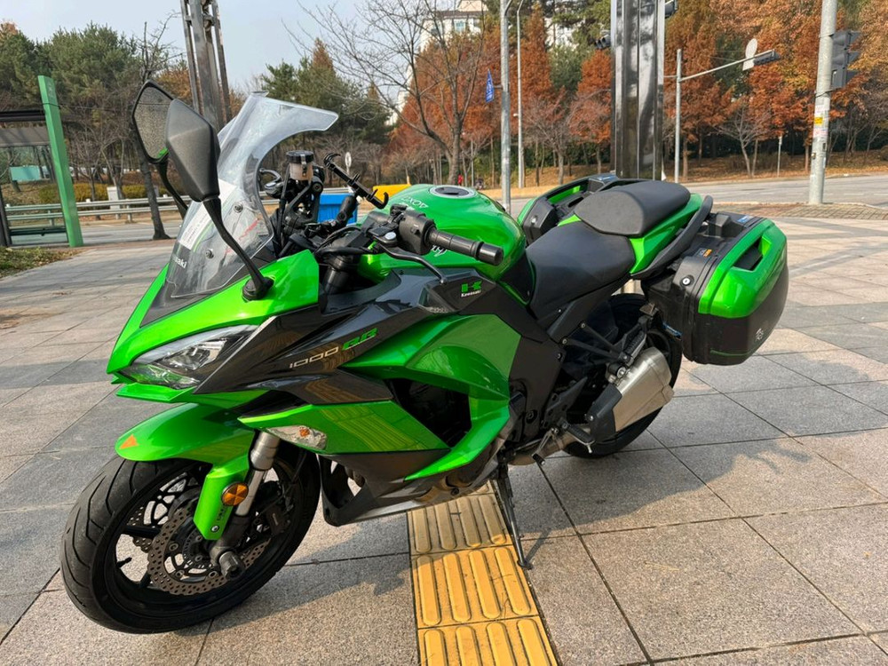 가와사키 z1000sx 18년형 짧은키로수 판매합니다 이미지