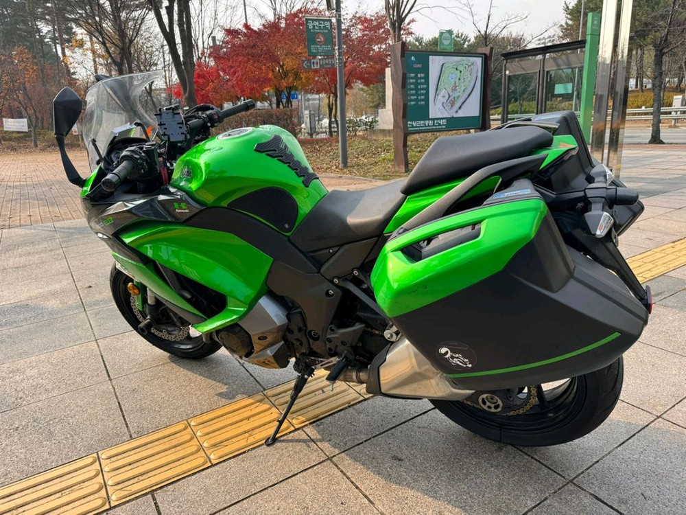 가와사키 z1000sx 18년형 짧은키로수 판매합니다 이미지