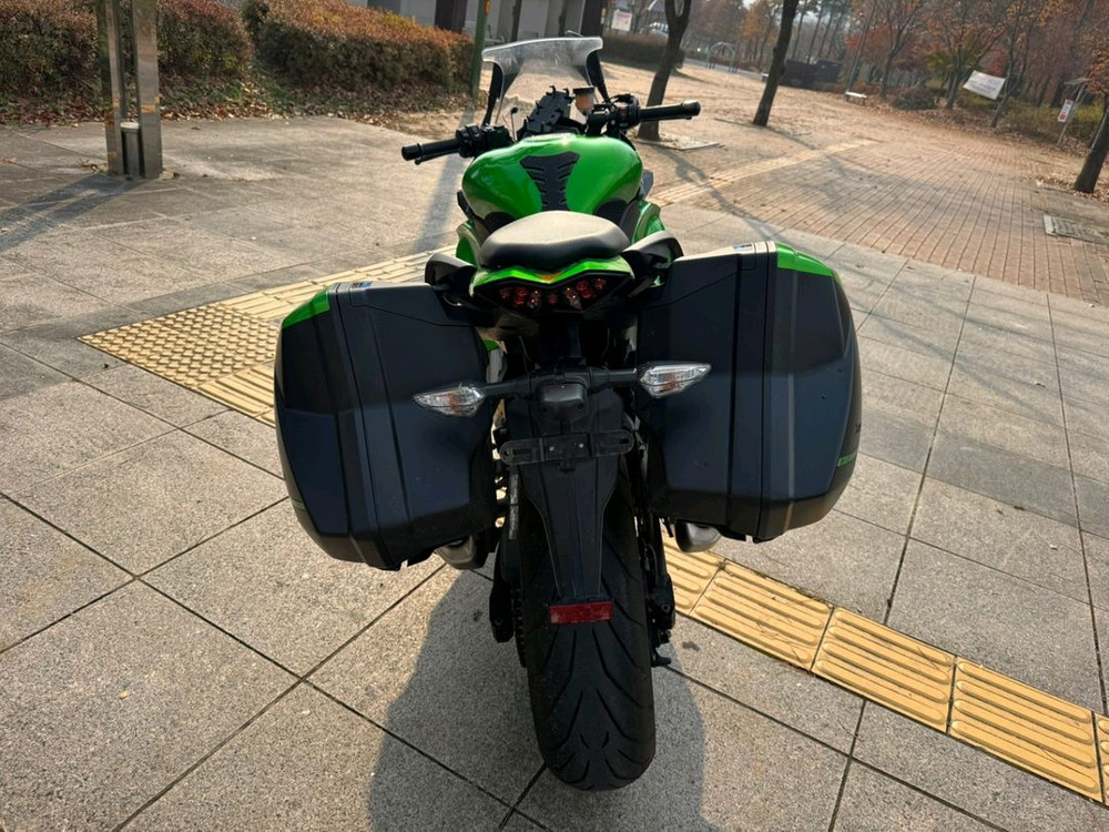 가와사키 z1000sx 18년형 짧은키로수 판매합니다 이미지
