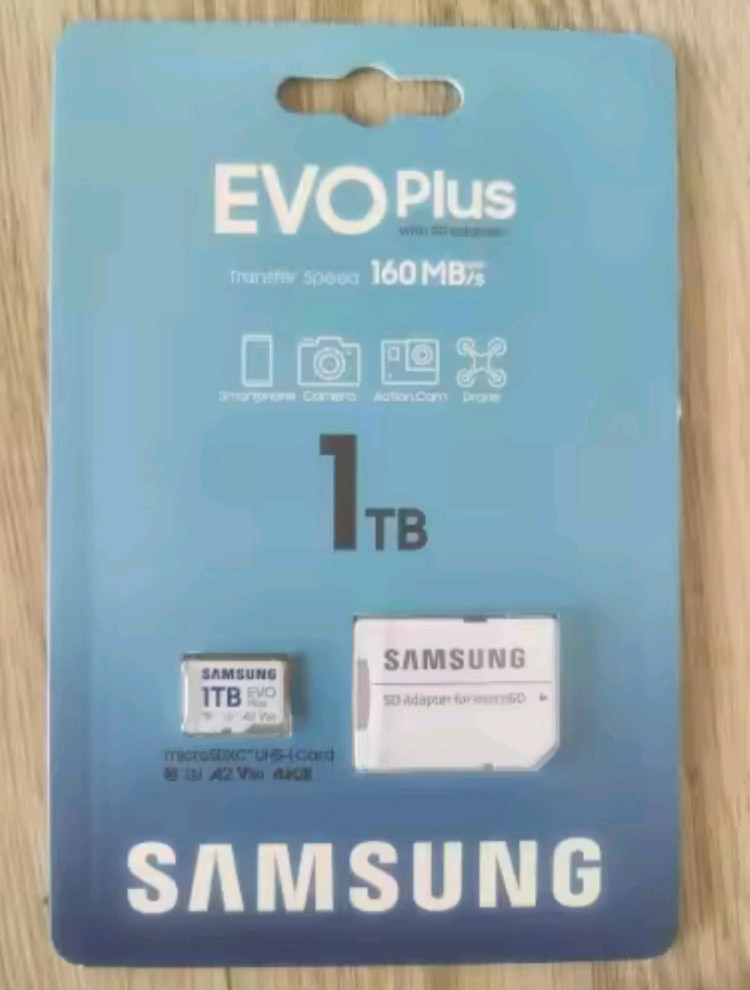 (미개봉) 삼성 SD카드 EVO Plus 1TB 팝니다 이미지