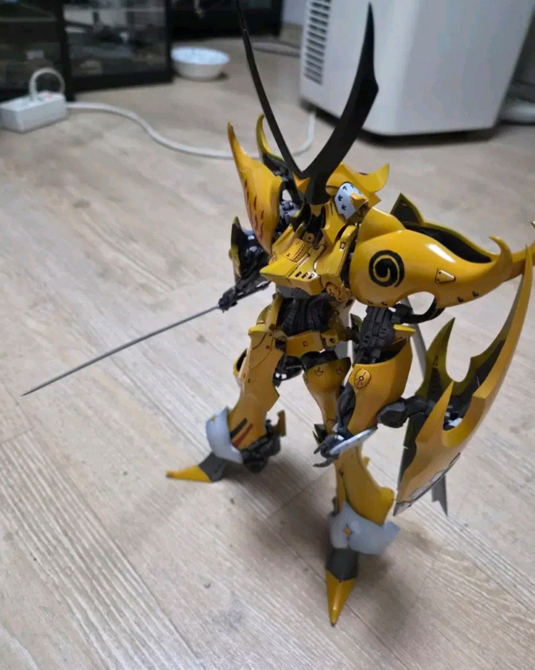 Volks 1/100 IMS 프로미넌스 도색완성품 이미지