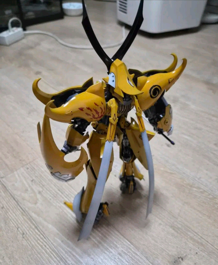Volks 1/100 IMS 프로미넌스 도색완성품 이미지