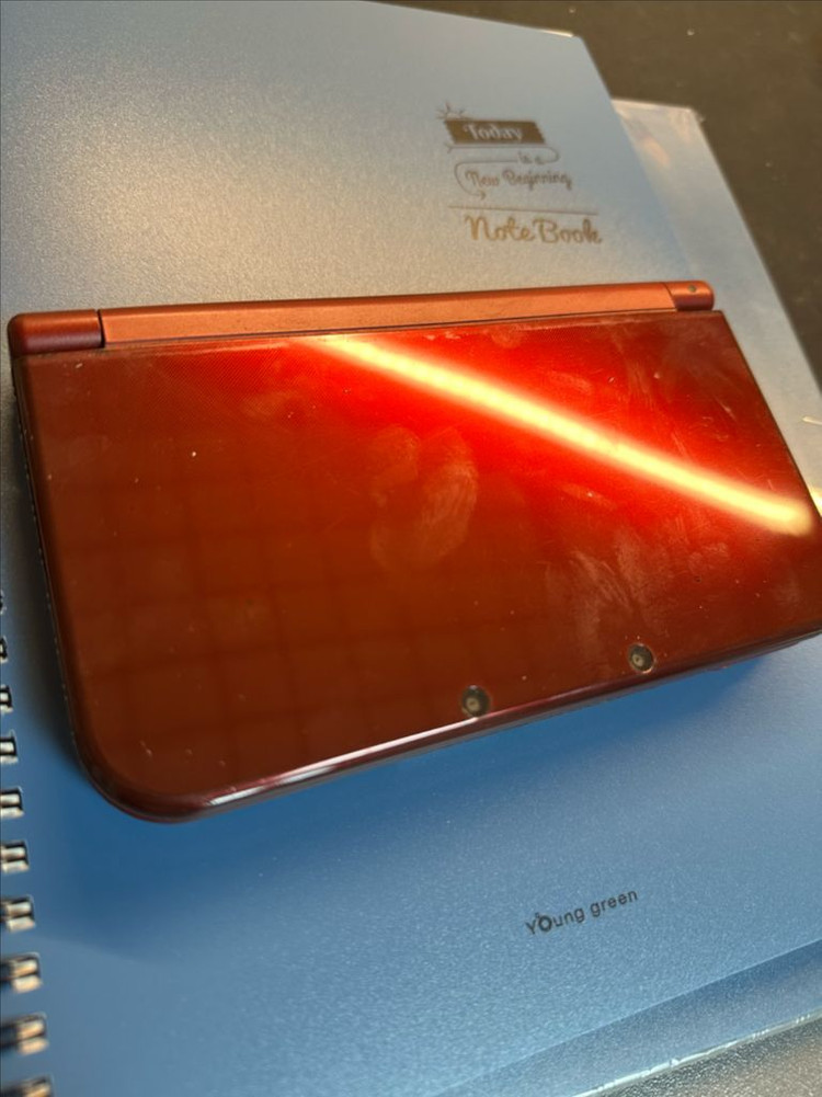 닌텐도 뉴 3DS XL 레드+칩 두개 이미지