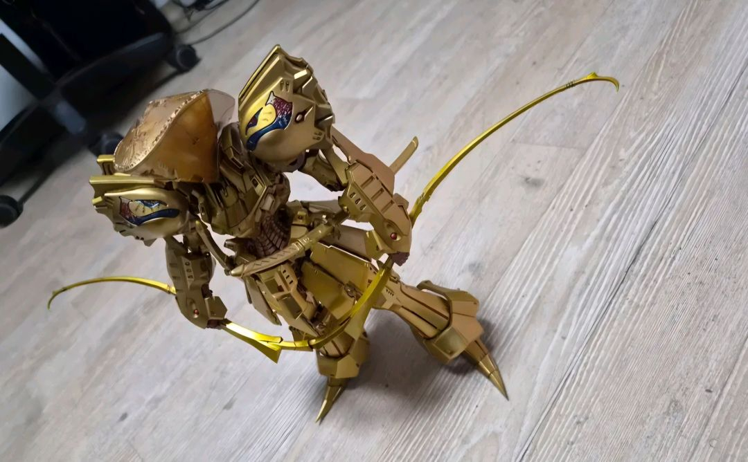 Volks 1/100 IMS 나이트 오브 골드 대관식 활 버전 도색완성품 이미지