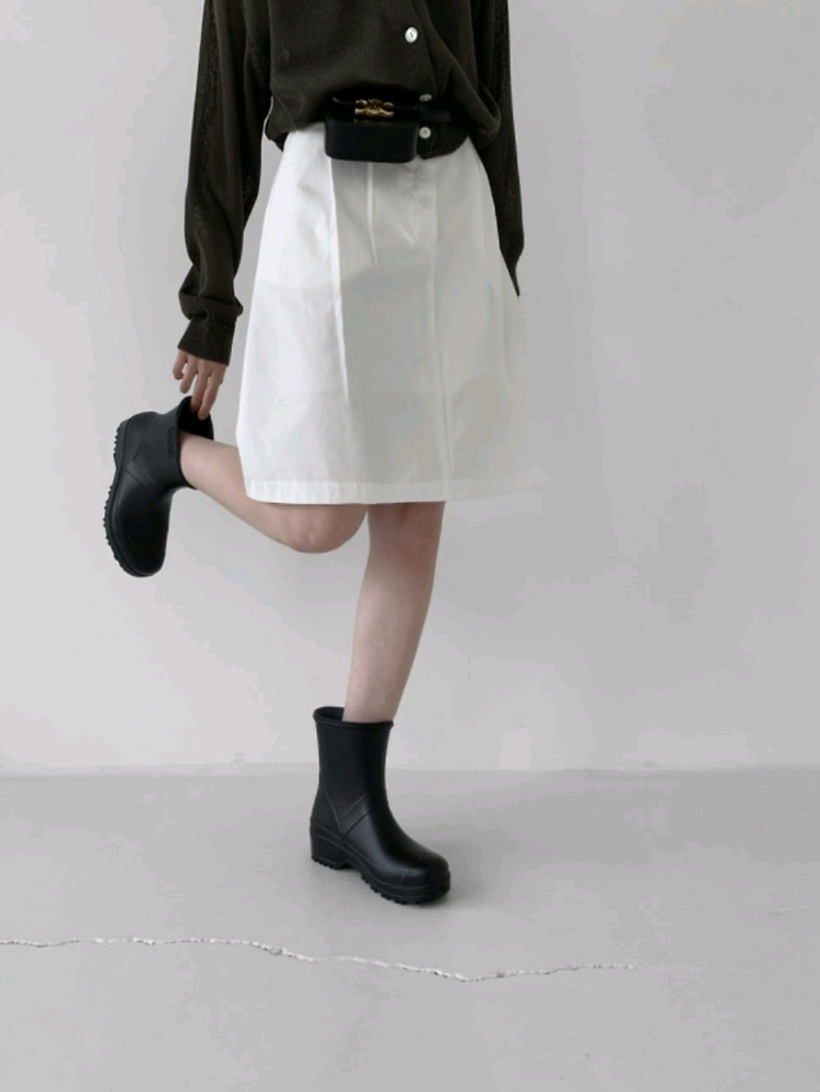츄츄스 숏 레인부츠 장화 블랙 225-230 / 쇼퍼랜드 어베인 유이르무이 소녀레시피 락피쉬웨어웨더 그루밍 이미지