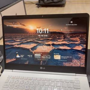 LG 그램 14인치 화이트 색상 노트북 판매합니다. 윈도우11 이미지