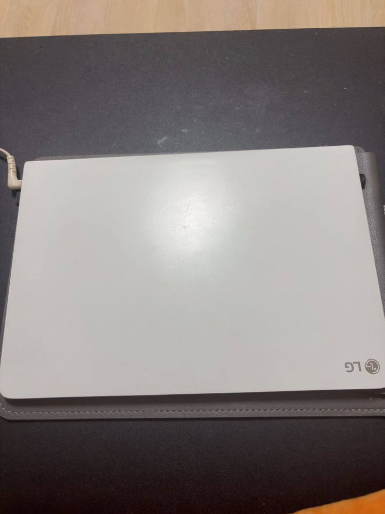 LG 그램 14인치 화이트 색상 노트북 판매합니다. 윈도우11 이미지