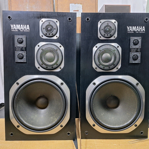 YAMAHA NS-500M 베릴륨 스튜디오 모니터 대형 스피커 음악감상 빈티지 레트로 인테리어 가게 카페 매장 이미지