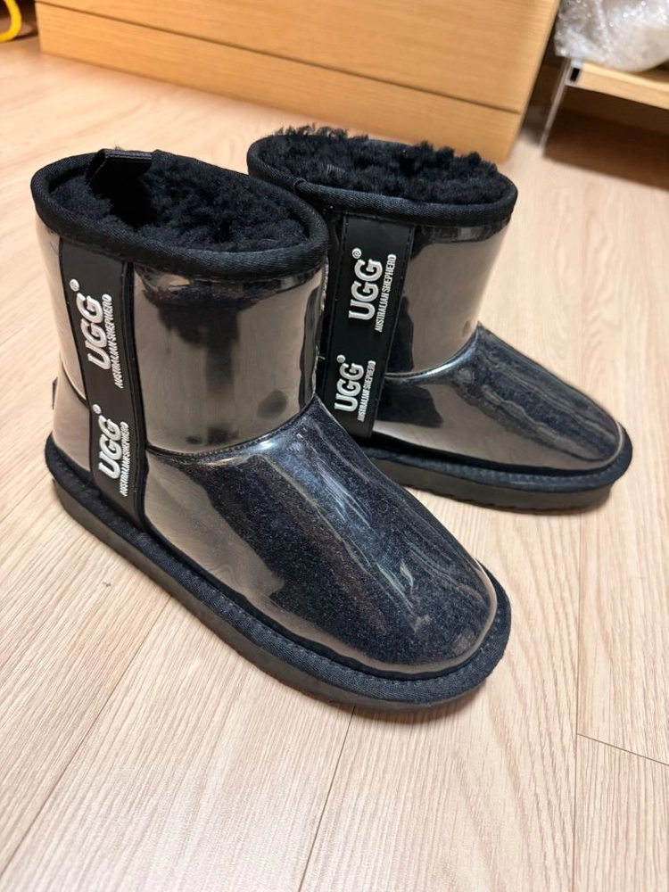 어그 UGG 퍼 방수 양면 부츠 200-210사이즈eu33-34 이미지