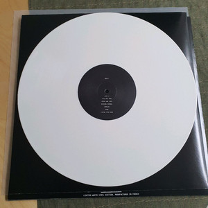 Bully 불리 화이트 LP vinyl 한정판 칸예 웨스트 ye yzy yeezy 이미지