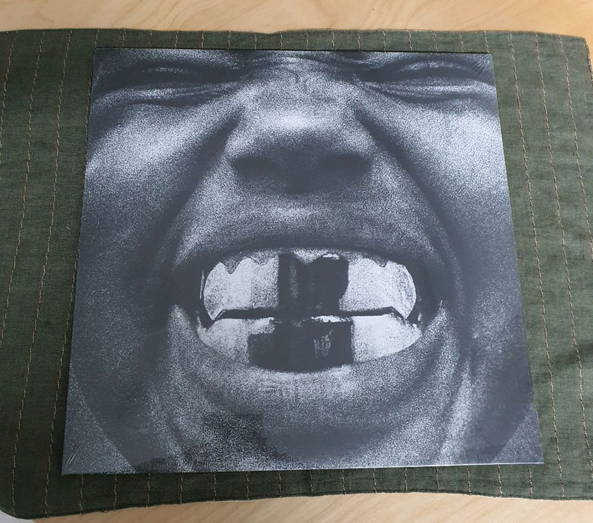 Bully 불리 화이트 LP vinyl 한정판 칸예 웨스트 ye yzy yeezy 이미지