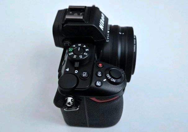 니콘 카메라 Z50II + 16-50mm Kit + 24mm f1.7 (신동급/600컷) 이미지