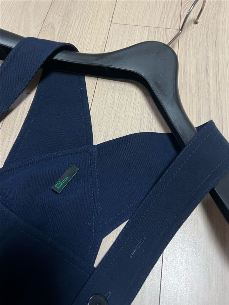 베네통 BENETTON 멜빵 롱원피스 네이비 자수 오버롤 레이어드 뷔스티에 나시 민소매 이미지