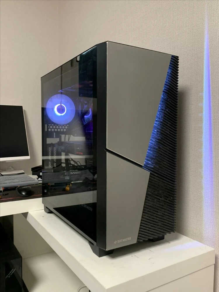 i7 13700kf 게이밍 컴퓨터 반 본체 - 안심되는 중고거래