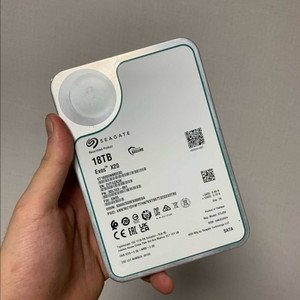씨게이트 18tb hdd 하드디스크 이미지