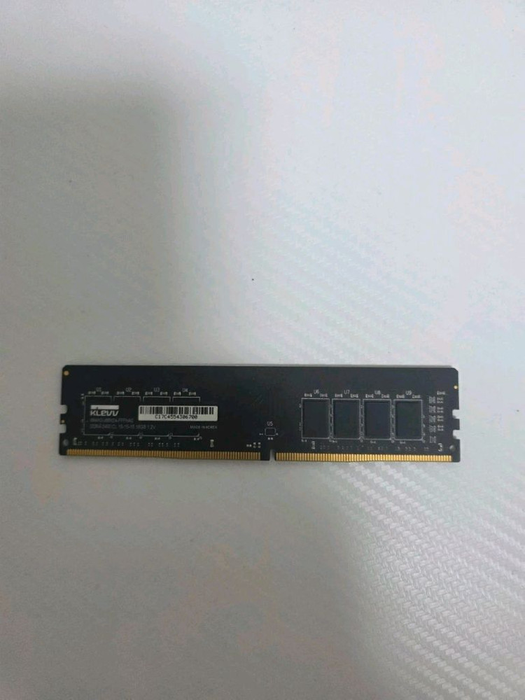 KLEVV DDR4 16GB 2400MHz 램 이미지
