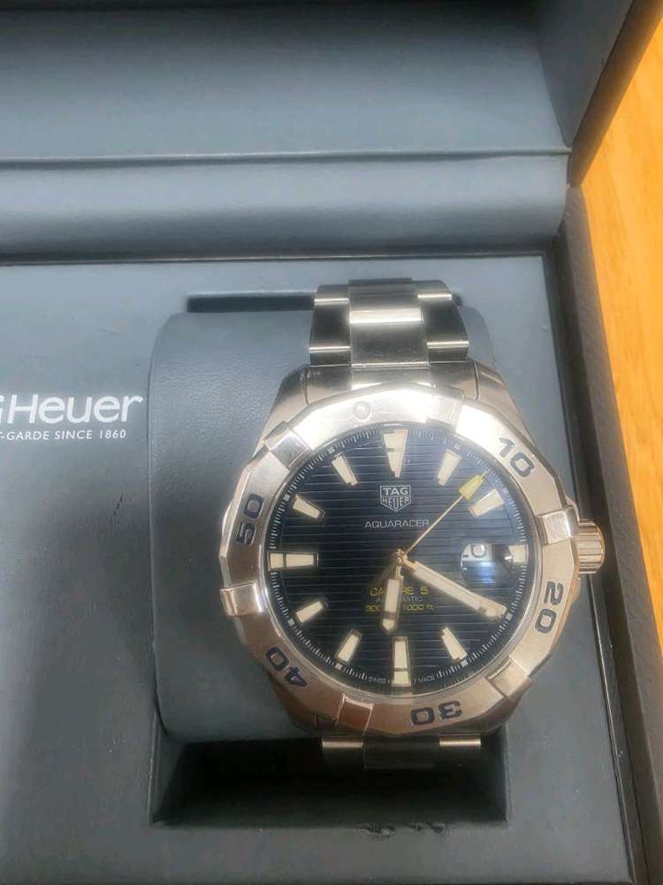 태그호이어 아쿠아레이스 칼리버43mm 청판 이미지