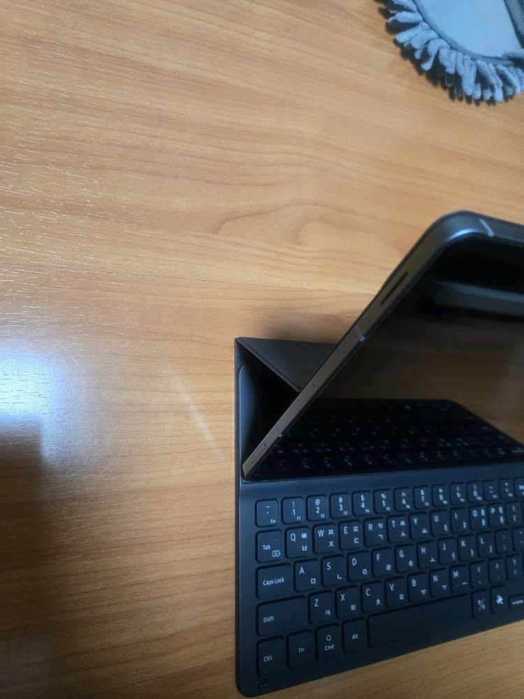 갤럭시탭s10 lite 5g와 ai키보드커버 이미지