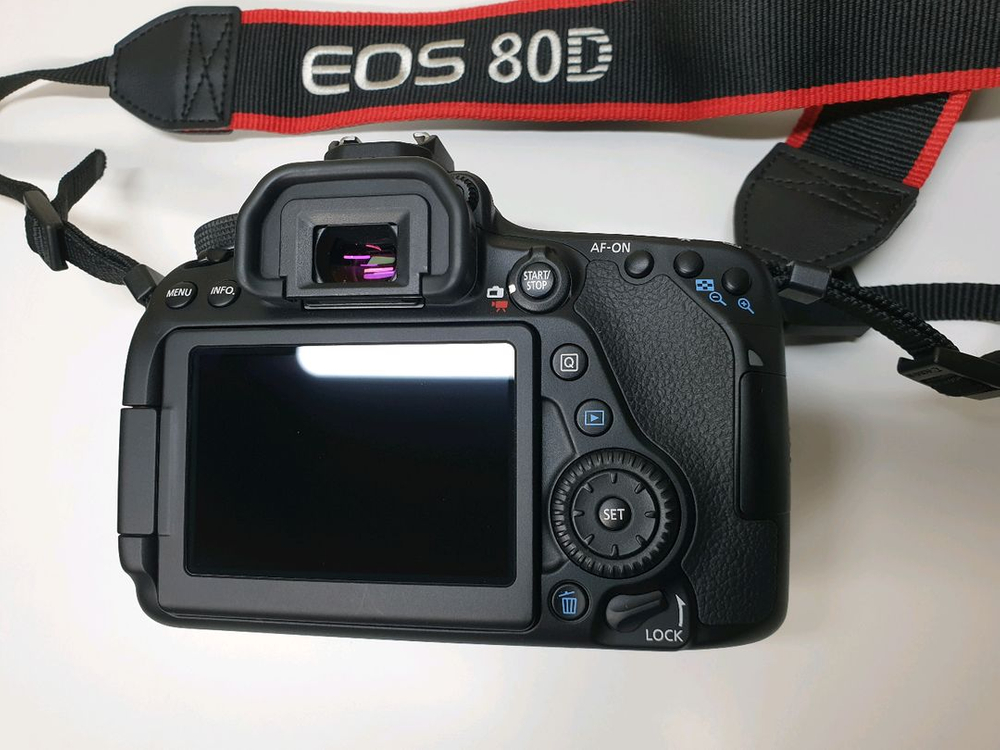 캐논 EOS 80D DSLR 카메라 바디(렌즈제외)내용필독 이미지