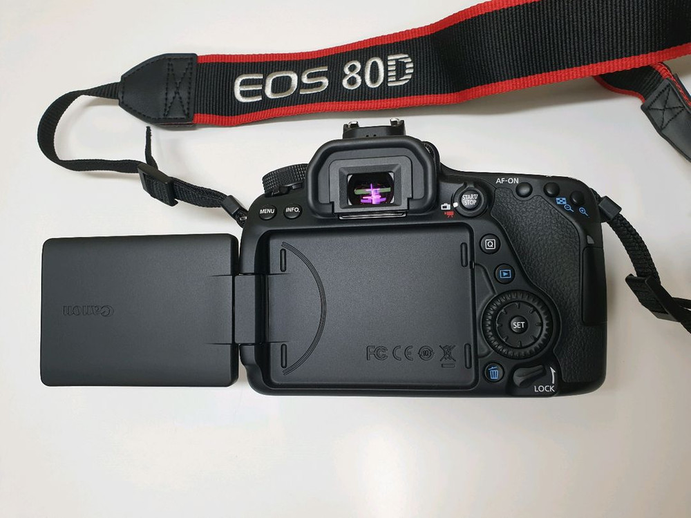 캐논 EOS 80D DSLR 카메라 바디(렌즈제외)내용필독 이미지