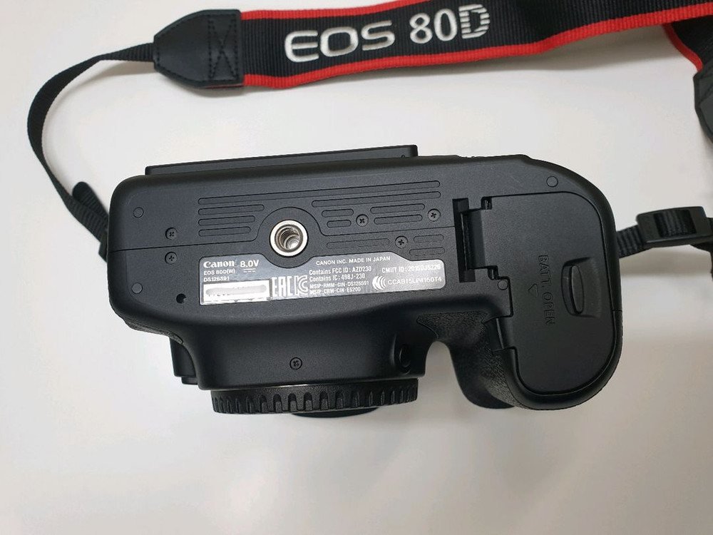 캐논 EOS 80D DSLR 카메라 바디(렌즈제외)내용필독 이미지