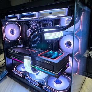 라이젠7 9800X3D 5070TI 갈라도 신품PC 이미지