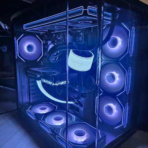 라이젠7 7800X3D RTX5070 본체 급매 이미지