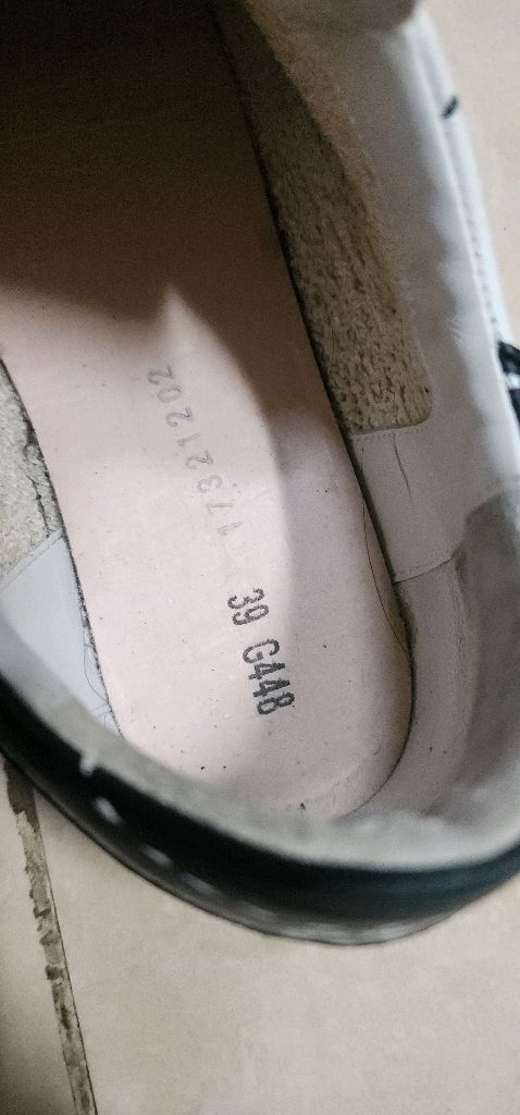 골든구스 수퍼스타 255 이미지