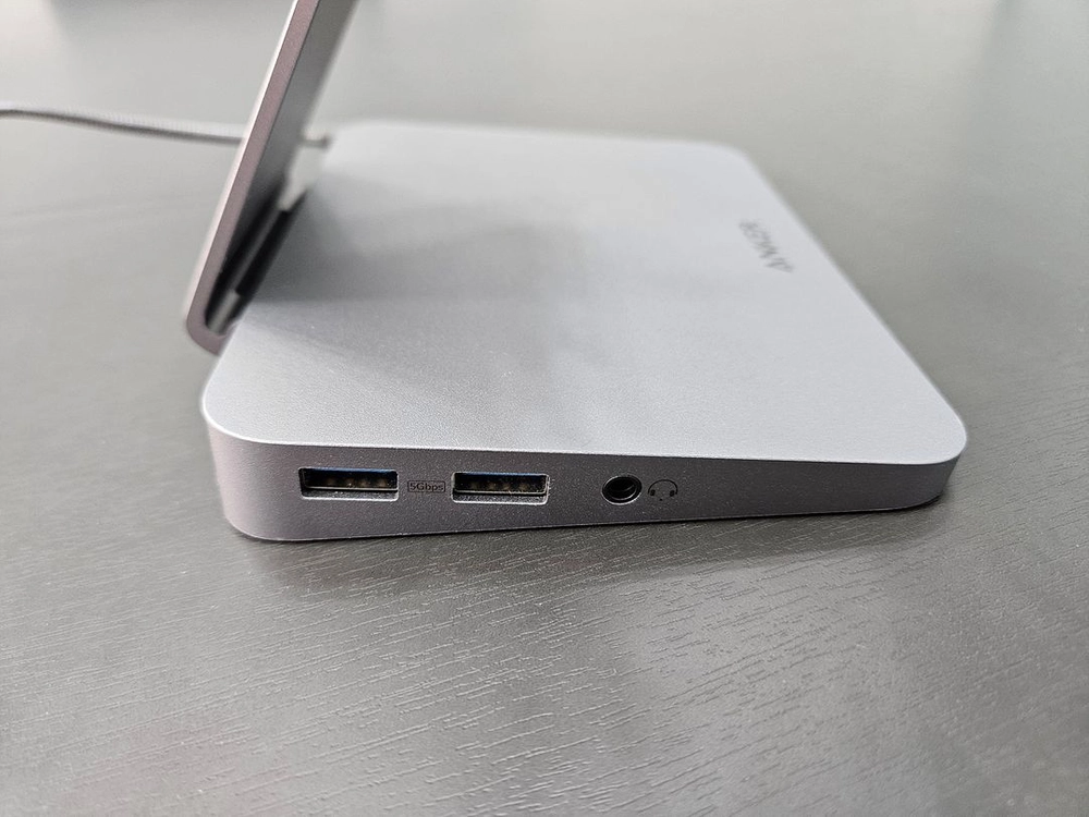 Anker 551 8-in-1 USB-C 허브 스탠드 이미지
