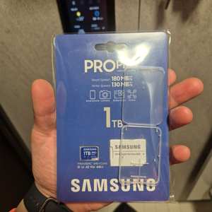 [새상품]삼성 PRO Plus 1TB Micro SD카드 이미지