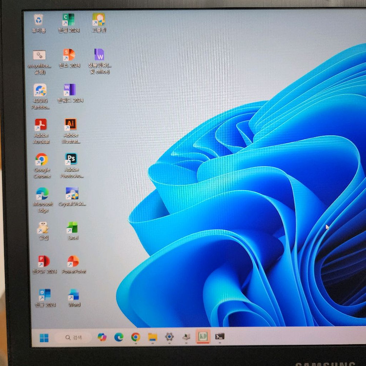 삼성 15인치 그래픽노트북 NT871Z5G(i7-4710HQ 쿼드코어, Win11,오피스, 포토샵,일러스트) 이미지
