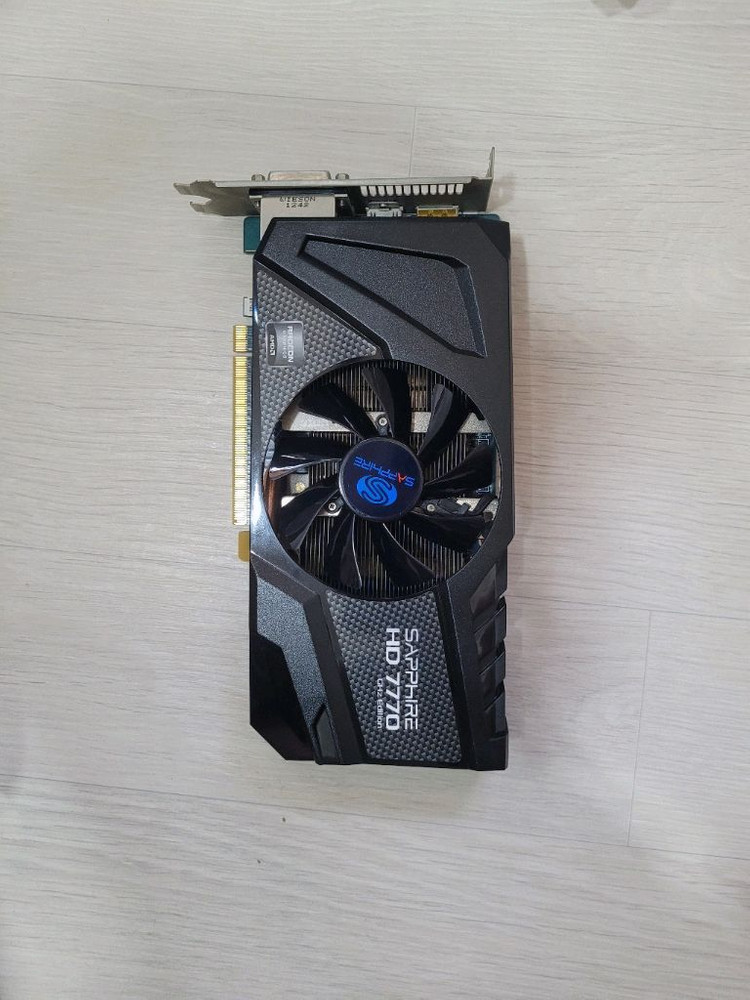 그래픽카드 라데온 HD7770 OC 사파이어 에디션 1만 급처 이미지