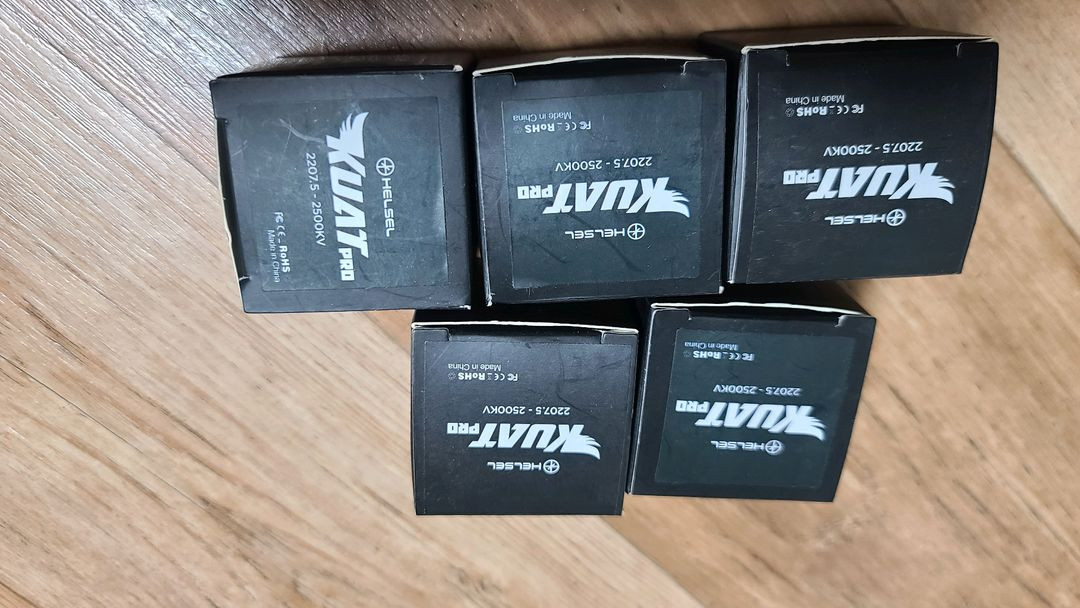 KUAT PRO 2207.5 2500KV 드론레이싱 비행기 모터 이미지