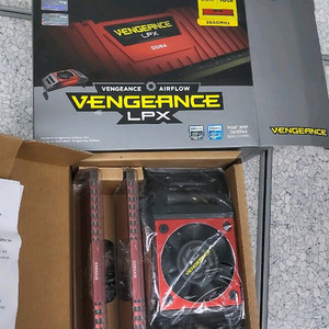 삼성칩 DDR4 16GB 3600mhz. 3200보다 업 lpx. 이미지