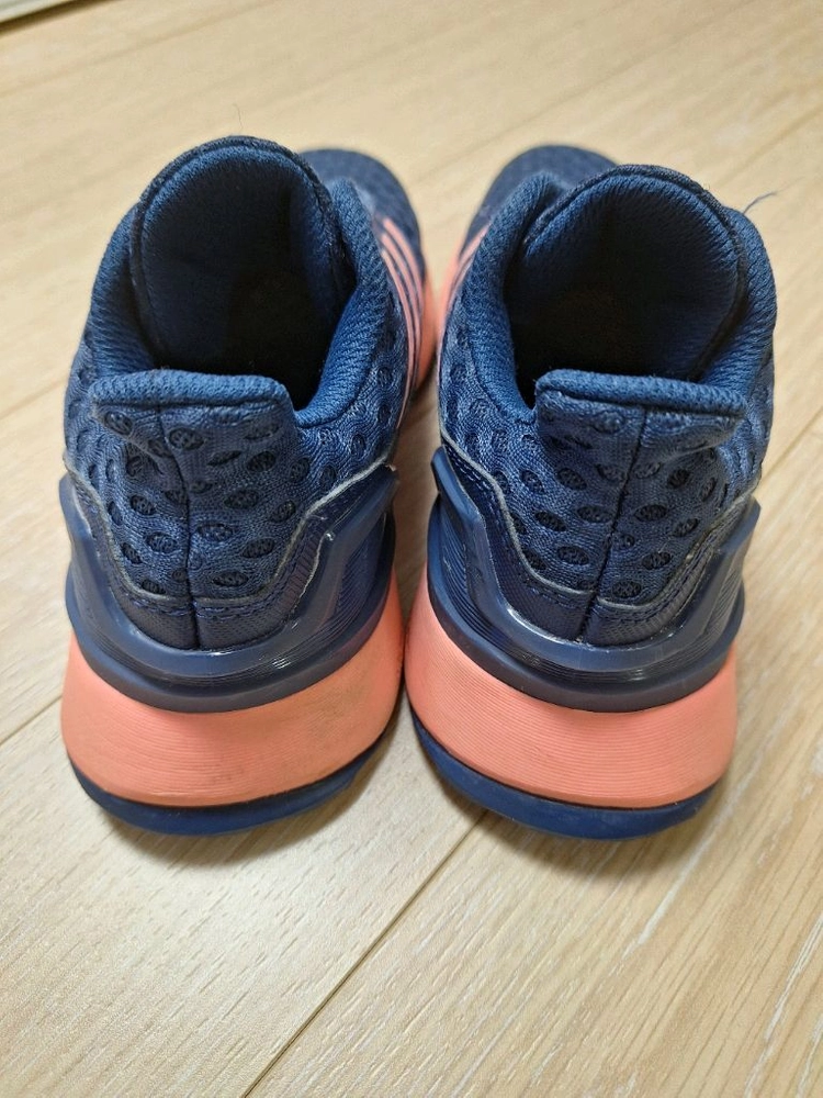 아디다스키즈 네이비 운동화 180 이미지