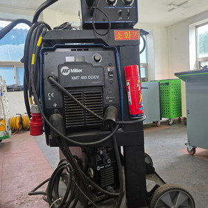 밀러 MIG 450A/ 38V 중고 용접기 판매합니다. 이미지