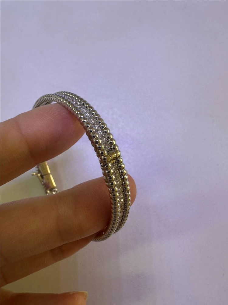 빼를리다이아 18k 랩다이아세팅 팔찌 뱅글 이미지