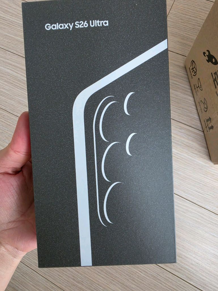 갤럭시 S26 Ultra 자급제 블랙 256GB 이미지