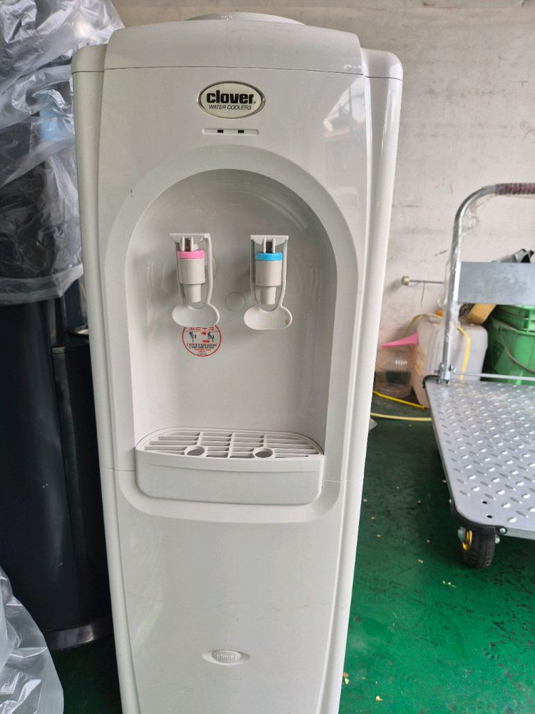 크로버냉온수기.생수통정수기 이미지