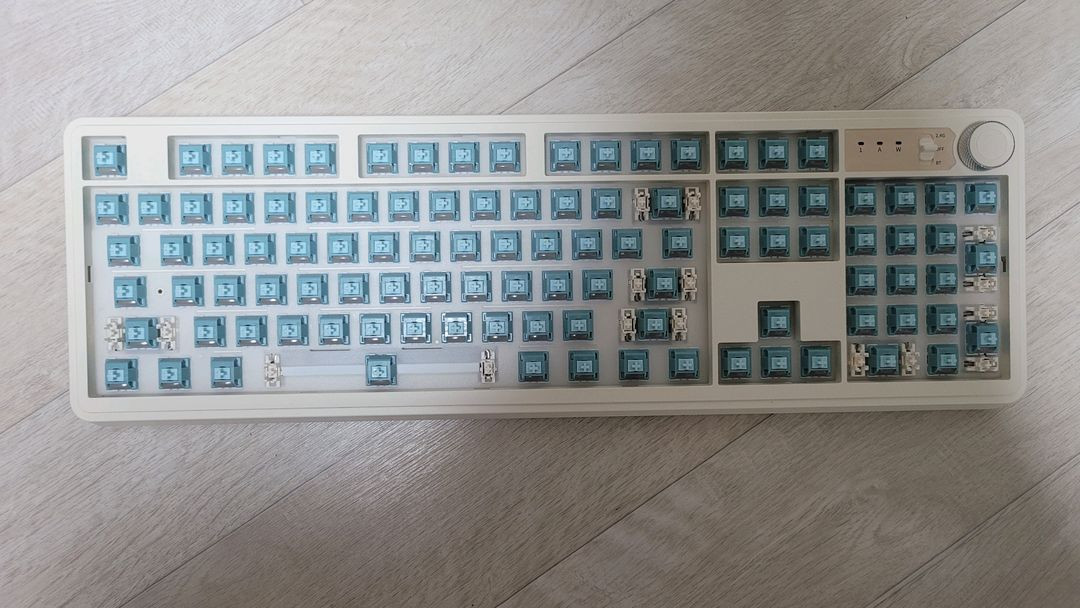 ABKO AF108PRO 기계식 키보드 KTT 저소음 너울 스위치 이미지