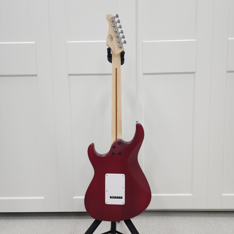콜트 스트랫 일렉기타 G110 체리 이미지
