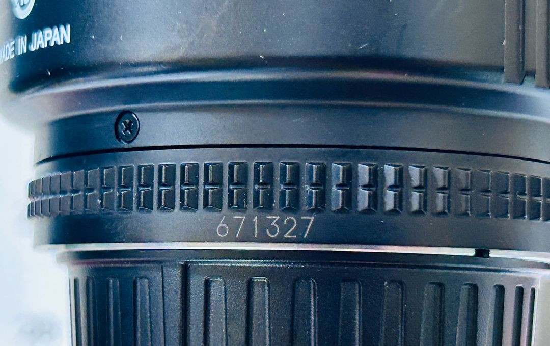 니콘 af렌즈 85mm F 1:1.8D 이미지