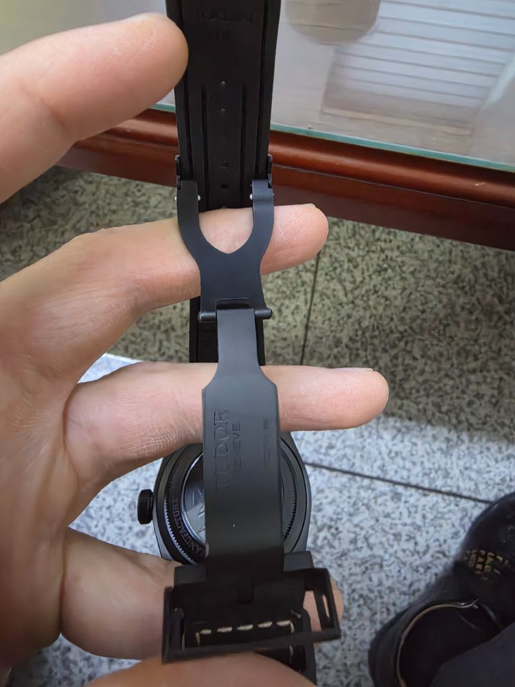 튜더 블랙베이 세라믹 블랙 41mm 이미지