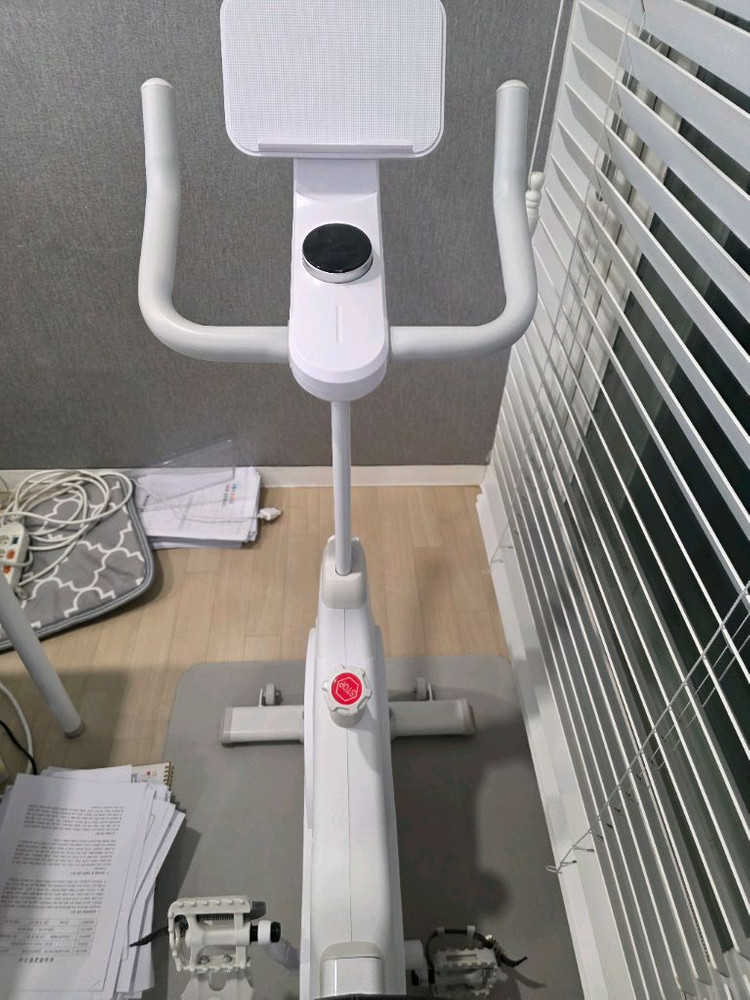 ERG 퀵스핀 실내자전거 즈위프트 게임 바이크 유산소 운동 기구 바이크 가정용 헬스 사이클 이미지