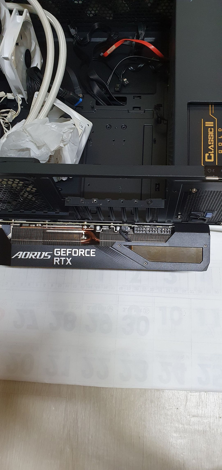 RTX 3080 Ti 그래픽카드 이미지
