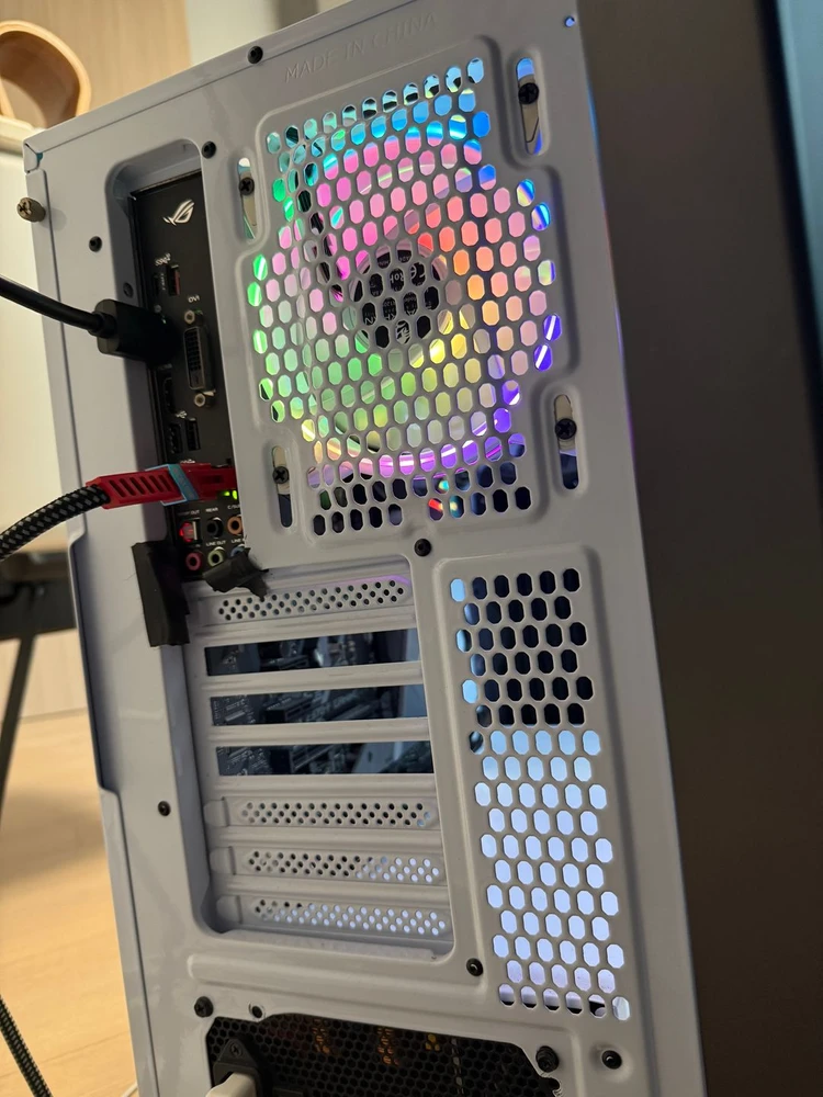 PC 본체 판매합니다. i7 8700k 이미지