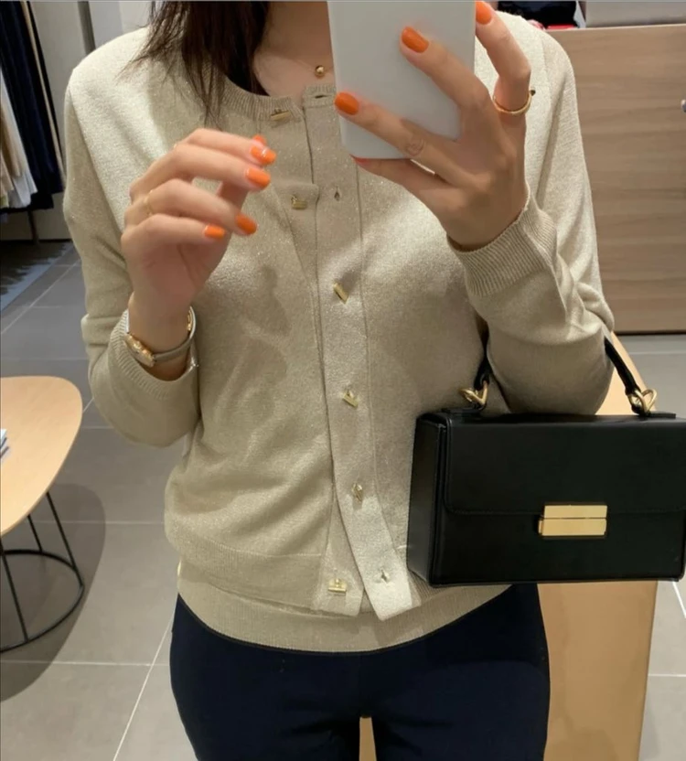 아스띠에 포르타글리터가디건 샴페인골드 이미지